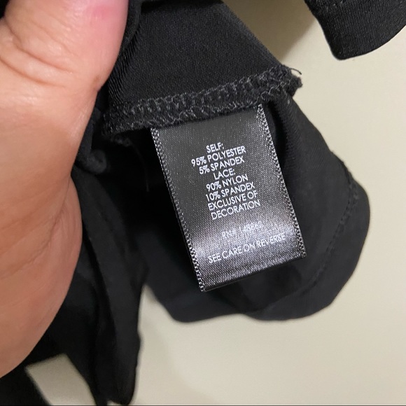 🆕 Torrid BLACK STUDIO KNIT LACE INSERT WRAP TOP - Picture 6 of 6